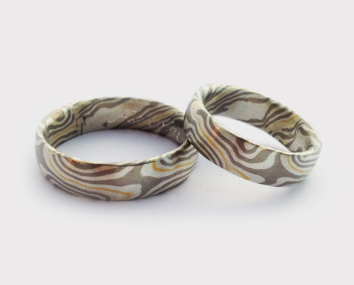 Mokume Gane Trauringe aus Silber/Gelbgold/Palladium, Sternenmuster mit jeweils 0,5 mm dicken Blechen